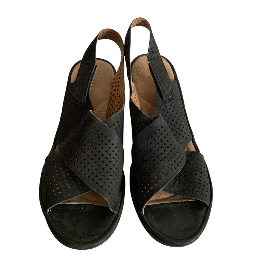 Black Perforated Women's Sandals Clark’s